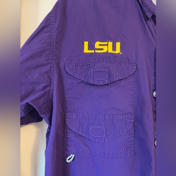 Mens LSU medium vented button up - Picture 2 of 9